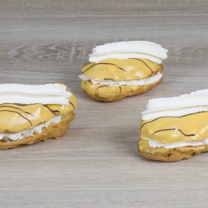 123 Gebak - Bananen soes - van Banketbakkerij van Dijk
